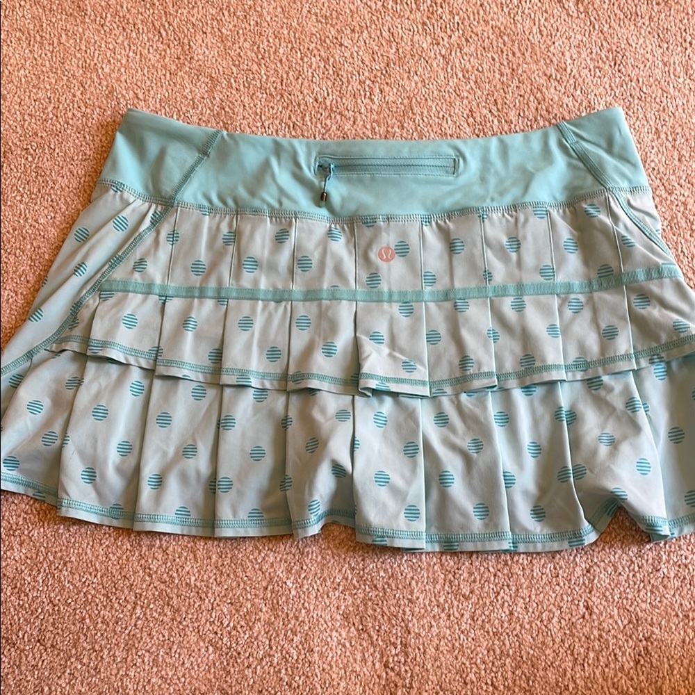 Lululemon Pacesetter skirt